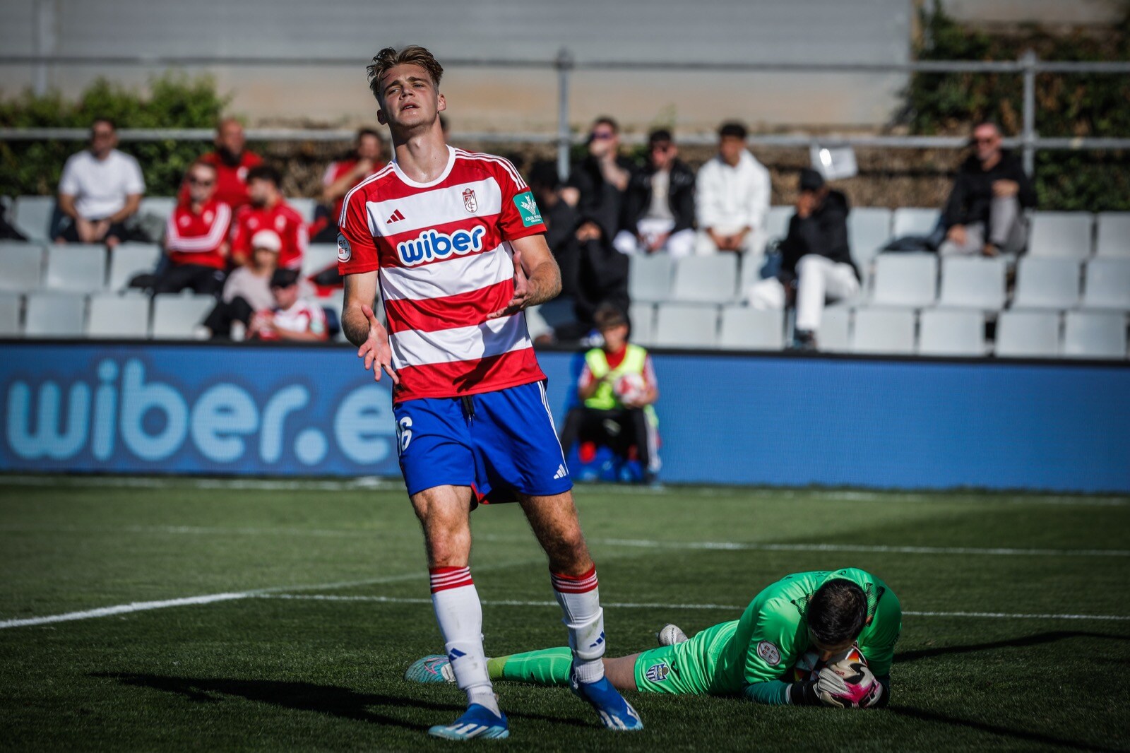 Las Mejores Imágenes Del Recreativo Granada - Atlético Baleares | Ideal